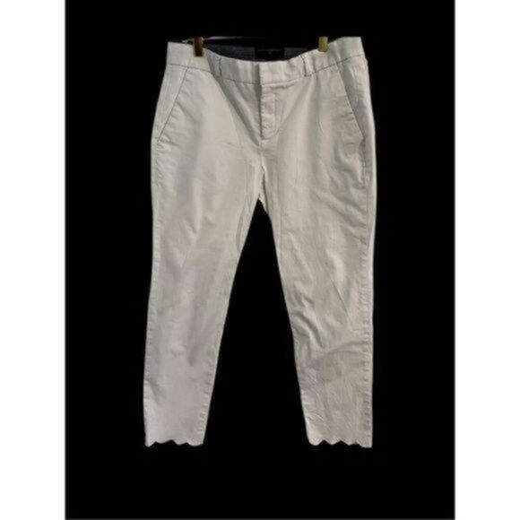 Banana Republic White Ankle Cropped Chinos with Scalloped Hem. Size 4 - Picture 1 of 6